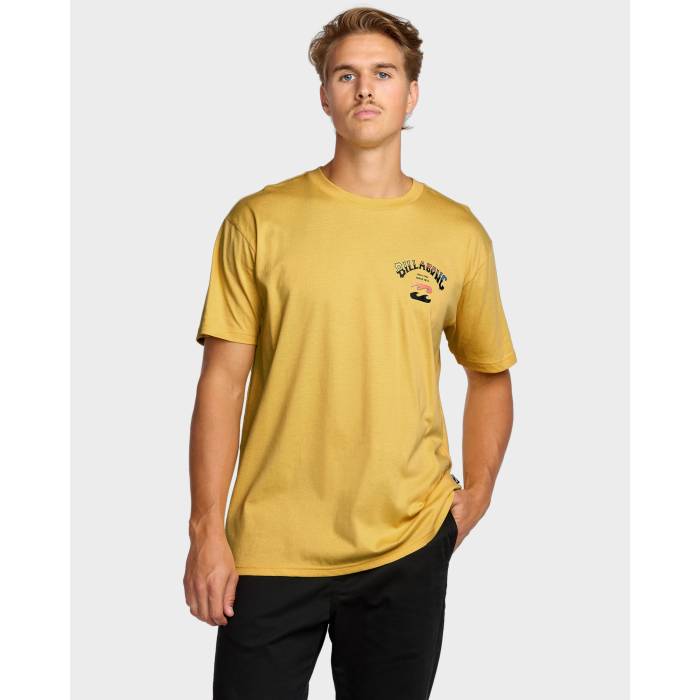 ビラボン Billabong 【 Mens Arch Fade T-Shirt Mens Dust Yellow 】 メンズ Tシャツ メンズ yellow 黄色・イエロー