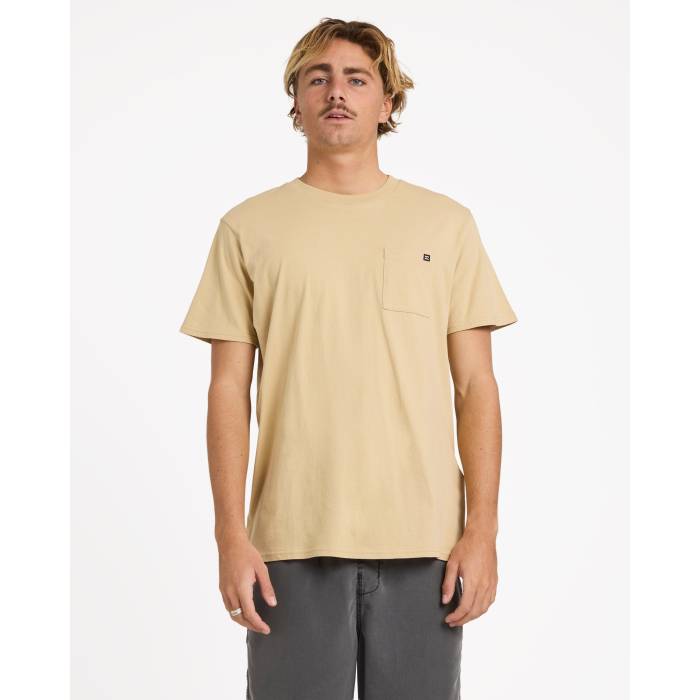 【★百貨店SALE★6/11真夜中2時迄】散らし広告ボン Billabong 【 Mens Premium Pocket T-Shirt Mens Light Khaki 】 メンズ Premium 割り増し金 ティーシャツ メンズ カーキ