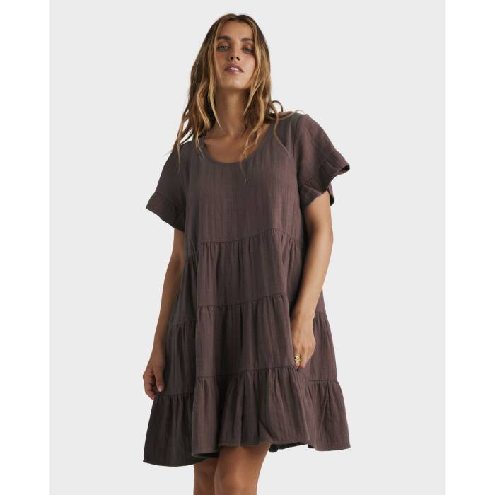 【★百貨店SALE★6/11真夜中2時迄】散らし広告ボン Billabong 【 Womens Pixie Mini Dress Womens Kona 】 レディース 御召しもの レディース