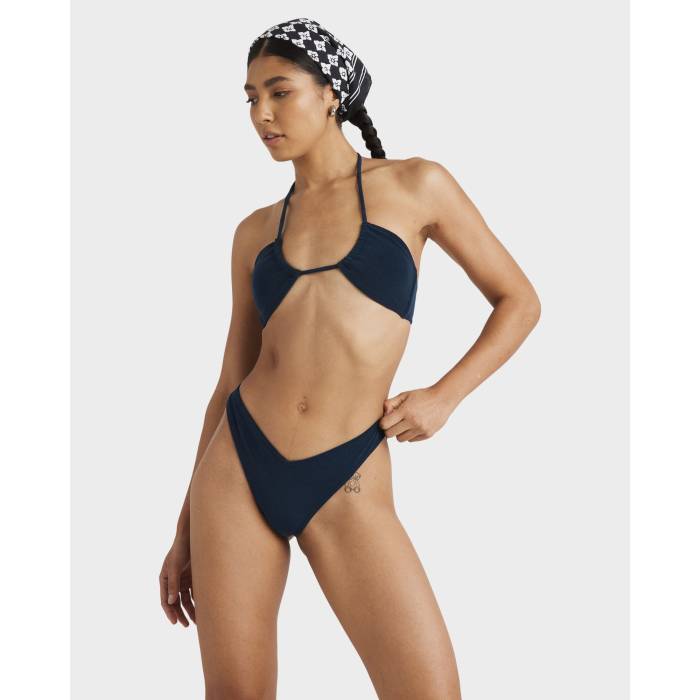 【★百貨店SALE★6/11真夜中2時迄】ルーカ Rvca 【 Womens Tezzy Solid Halter Bikini Top Womens Navy Marine 】 レディース 益荒男 レディース 紺色 米国海軍