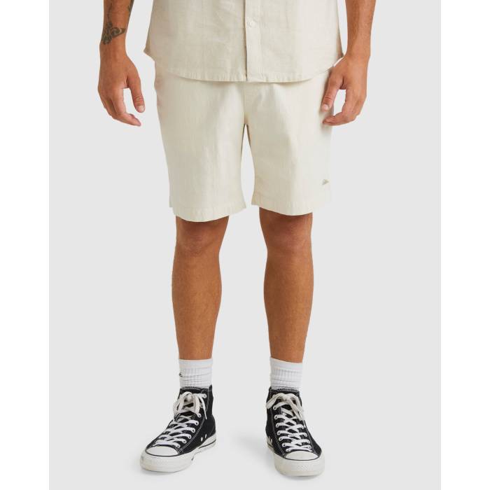 クイックしろがね色 Quiksilver 【 Mens Palm Waves Elasticated Walkshorts Mens Birch 】 メンズ メンズ