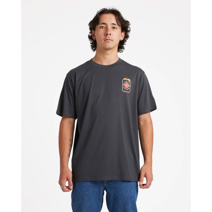 【★百貨店SALE★6/11真夜中2時迄】ボルコム Volcom 【 Mens Frostynation T-Shirt Mens Asphalt Black 】 メンズ ティーシャツ メンズ 黒いこと 黒いこと