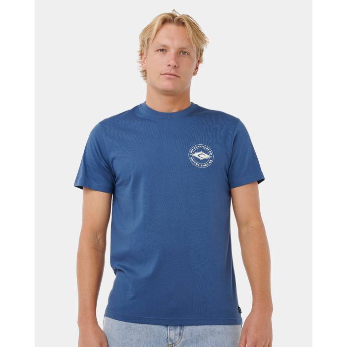 下唇長い巻き毛 Rip Curl 【 Mens Staple T-Shirt Mens Light Navy 】 メンズ ステープル プルオーバー メンズ 紺色 米国海軍
