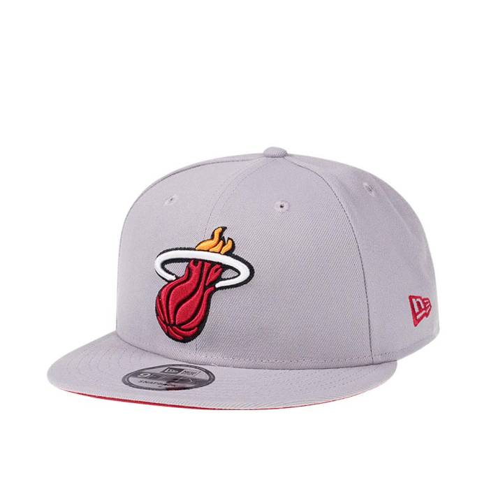 ニューエラ New Era 【 Miami Heat Fresh Grey Edition 9Fifty Snapback Hat Men Gray 】 マイアミ ヒート フレッシュ 灰色 グレー Snapback スナップバック バッグ メンズ gray 灰色・グレー・グレイ｜スニケス