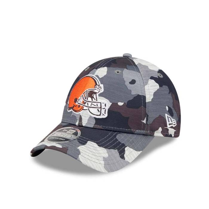 ニューエラ New Era 【 Cleveland Browns Nfl Training Camp 22 Camo 9Forty Stretch Snapback Hat Men Camouflage 】 クリーブランド ブラウンズ NFL トレーニング カモ柄 Snapback スナップバック バッグ メンズ