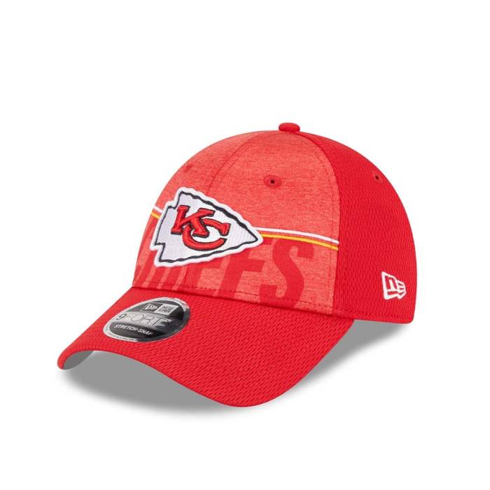 ニューエラ New Era 【 Kansas City Chiefs Nfl Training Camp 23 9Forty Stretch Snapback Hat Men Red 】 カンザス シティ チーフス NFL トレーニング Snapback スナップバック バッグ メンズ Red 赤・レッド｜スニケス