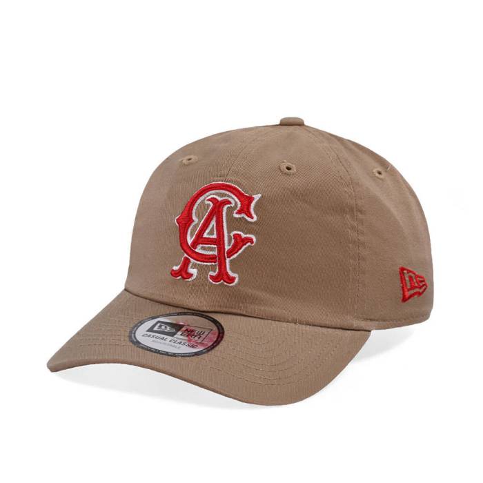 ニューエラ New Era 【 California Angels Khaki Casual Classic Edition Strapback Hat Men Beige 】 カリフォルニア angels エンジェルス カーキ カジュアル クラシック メンズ ベージュ｜スニケス 11,242円