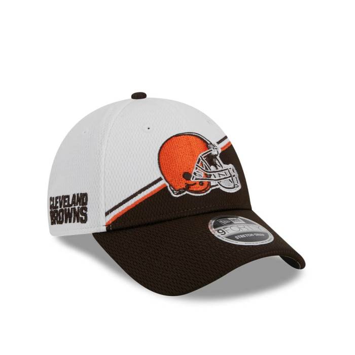 ニューエラ New Era 【 Cleveland Browns Nfl Sideline 2023 Brown White 9Forty Snapback Hat Men Multicolored 】 クリーブランド ブラウンズ NFL サイドライン 茶色 ブラウン 白色 ホワイト Snapback スナップバック バッ|スニケス