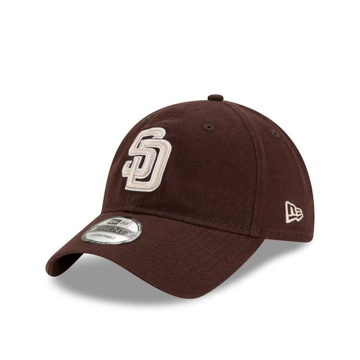 ニューエラ New Era 【 San Diego Padres Brown Core Classic 9Twenty Strapback Hat Men Brown 】 パドレス 茶色 ブラウン コア クラシック メンズ 茶色 ブラウン｜スニケス