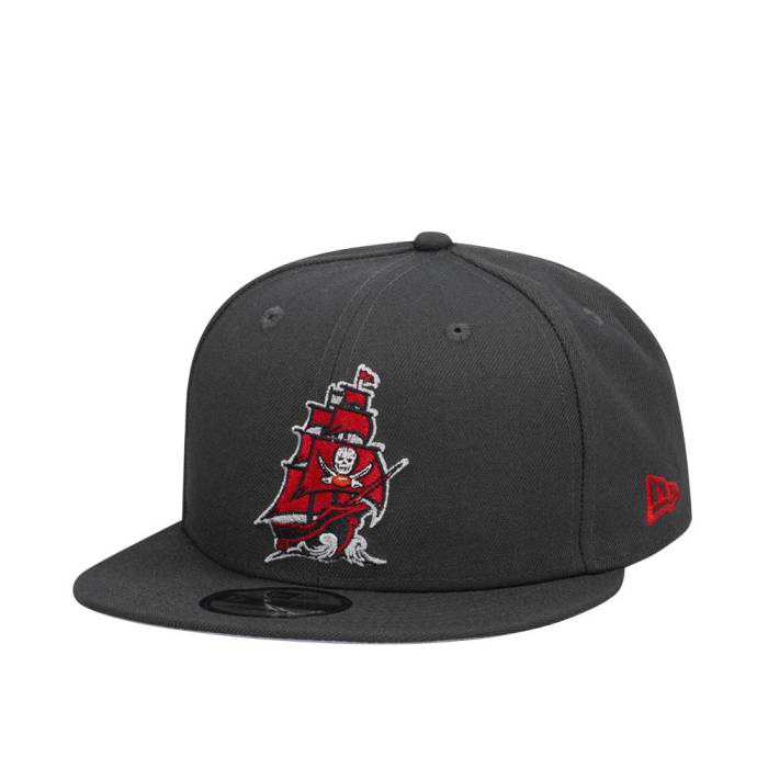 ニューエラ New Era 【 Tampa Bay Buccaneers Gray Red Detail Edition 9Fifty Snapback Hat Men Gray 】 バッカニアーズ gray 灰色・グレー・グレイ Red 赤・レッド Snapback スナップバック バッグ メンズ gray 灰色・グレ｜スニケス