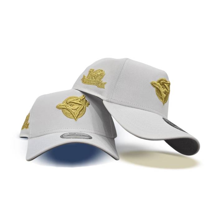 ニューエラ New Era 【 White Toronto Blue Jays Gold Logo Curved Brim Gray Bottom 10Th Season Side Patch 9Forty A-Frame Snapback Unisex 】 白色 ホワイト トロント 青色 ブルー ゴールド ロゴ gray 灰色・グレー・グレイ ズ