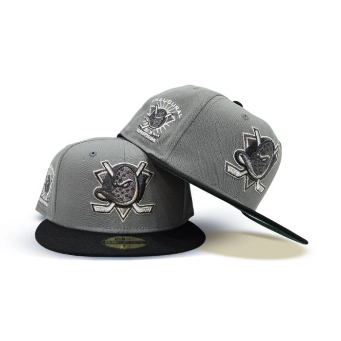 ニューエラ New Era 【 Storm Gray Anaheim Mighty Ducks Black Visor Green Bottom 1993-1994 Inaugural Season Side Patch 59Fifty Fitted Unisex 】 gray 灰色・グレー・グレイ アナハイム ダックス 黒色 ブラック green 緑・グリ|スニケス