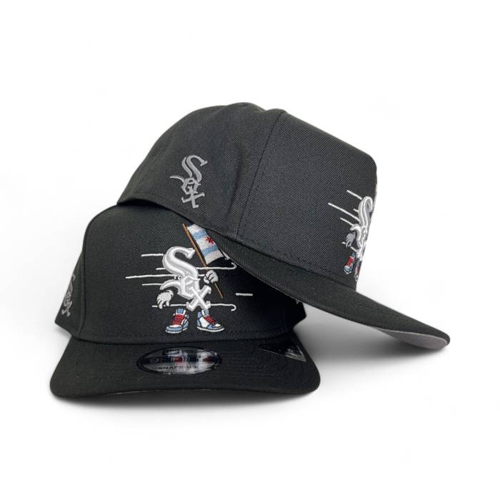 ニューエラ New Era 【 Black Chicago White Sox Curved Gray Bottom Cartoon Pack 9Fifty A-Frame Snapback Unisex 】 黒色 ブラック シカゴ 白色 ホワイト gray 灰色・グレー・グレイ ズボン ボトムス Snapback スナップバ|スニケス