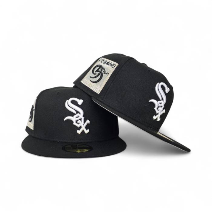 ニューエラ New Era 【 Black Chicago White Sox Gray Bottom 95 Years Side Patch 59Fifty Fitted Unisex 】 黒色 ブラック シカゴ 白色 ホワイト gray 灰色・グレー・グレイ ズボン ボトムス ユニセックス｜スニケス