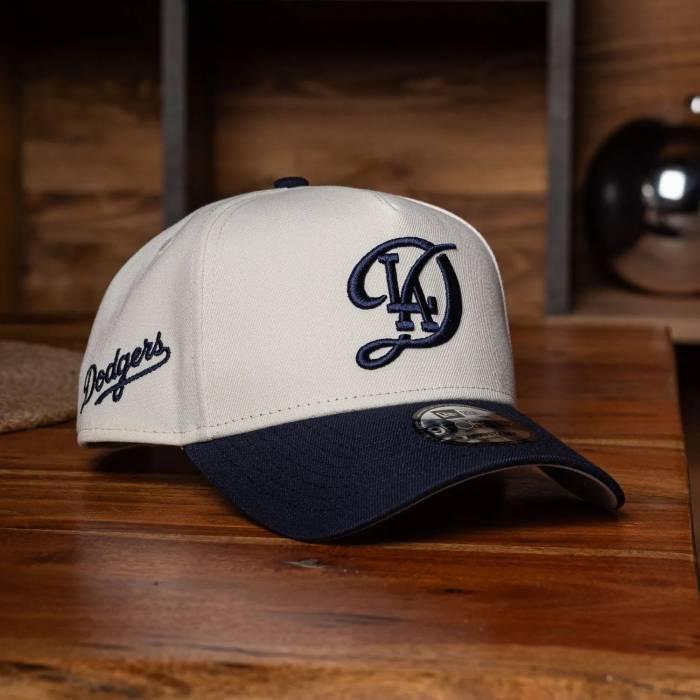 ニューエラ New Era 【 9Forty A-Frame Mlb Los Angeles Dodgers Script Two Tone / Grey Uv Snapback Cap Men 】 ドジャース スクリプト 灰色 グレー Snapback スナップバック バッグ キャップ 帽子 メンズ|スニケス