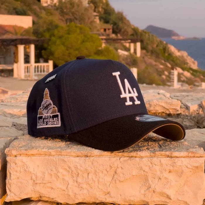 ニューエラ New Era 【 9Forty A-Frame Los Angeles Dodgers First Los Angeles World Series Two Tone / Khaki Uv Snapback Men 】 ドジャース シリーズ カーキ Snapback スナップバック バッグ メンズ｜スニケス 16,543円
