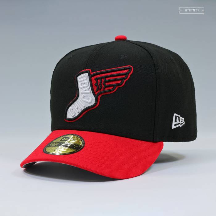 ニューエラ New Era 【 Chicago White Sox 2025 City Connect Chicago Bulls Alternate On-Field Fitted Cap Unisex Jet Black / Radiant Red 】 シカゴ 白色 ホワイト シティ ブルズ キャップ 帽子 ユニセックス 黒色 ブラック Re｜スニケス