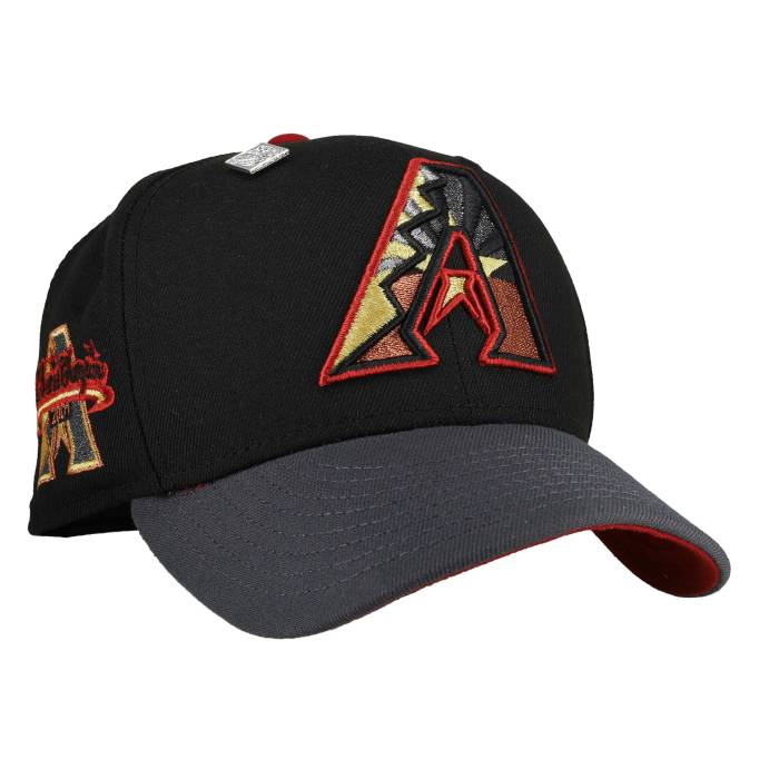 Newera 【 Arizona Diamondbacks 2001 World Series Metallic Print 59Fifty Fitted Hat Unisex Black / Grey / Red Undervisor 】 アリゾナ 金剛石バックス つづき物 ユニ一発やる 黒いこと 黒いこと 薄墨色 薄墨色 Red 赤・レッ