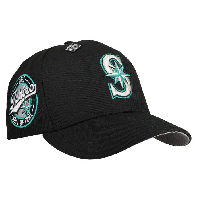 Newera 【 Seattle Mariners 2025 Ichiro Suzuki Hall Of Fame 59Fifty Fitted Hat Unisex Black / Grey Undervisor 】 シアトル マリナーズ ユニ一発やる 黒いこと 黒いこと 薄墨色 薄墨色