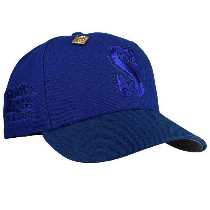 Newera 【 Seattle Mariners 20Th Anniversary Blueberry Metallic 59Fifty Fitted Hat Unisex Blue / Dark Blue / Grey Brim 】 シアトル マリナーズ ユニ一発やる 青み 青色 薄墨色 薄墨色