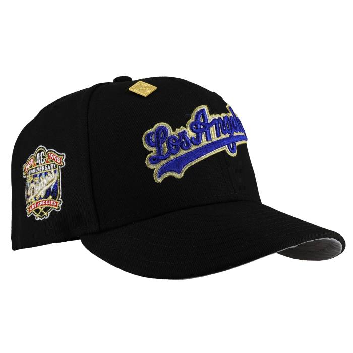 Newera 【 Los Angeles Dodgers 40Th Anniversary Black Dome Metallic Script 59Fifty Fitted Hat Unisex Black/Black Sweatband/Grey Undervisor 】 ドジャース 黒いこと 黒いこと 脚本 ユニ一発やる 黒いこと 黒いこと 薄墨色 薄墨色