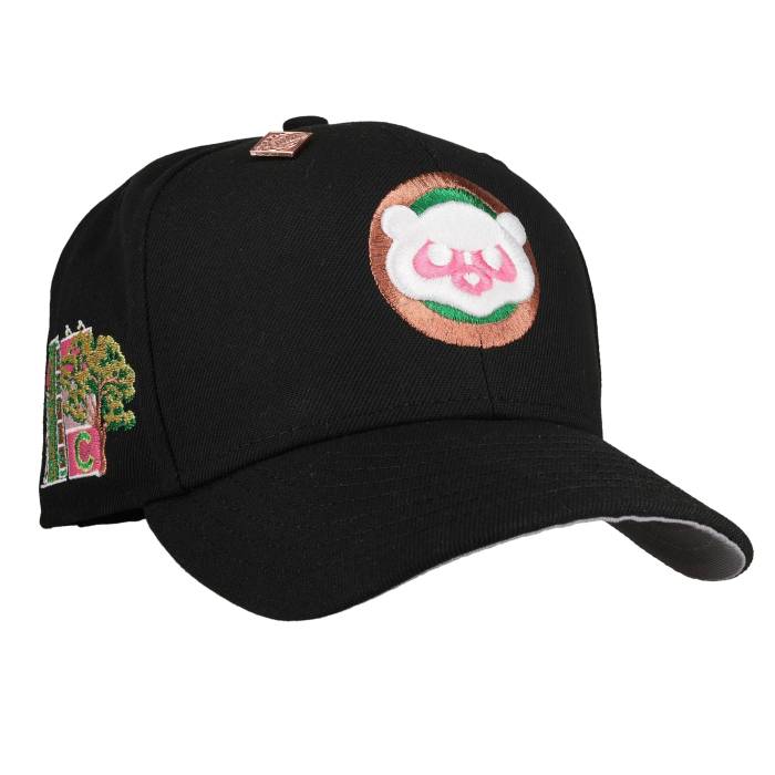 Newera 【 Chicago Cubs Tokyo Series Black/Bronze 59Fifty Fitted Hat Unisex Black / Grey Undervisor 】 風の強い町 カブス つづき物 ユニ一発やる 黒いこと 黒いこと 薄墨色 薄墨色