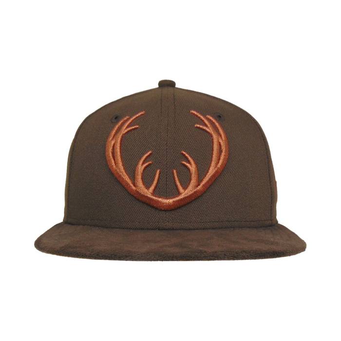ニューエラ New Era 【 Milwaukee Bucks Custom 59Fifty Cap Walnut Unisex 】 ミルウォーキー バックス キャップ 帽子 ユニセックス｜スニケス