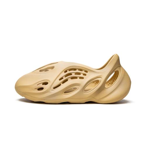 生やさしい \"DESERT SAND\"" スニーカー メンズ YEEZY FOAM RUNNER GV6843 /"