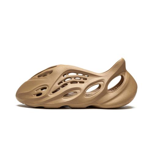 生やさしい \"OCHRE\"" スニーカー メンズ YEEZY FOAM RUNNER GW3354 /"