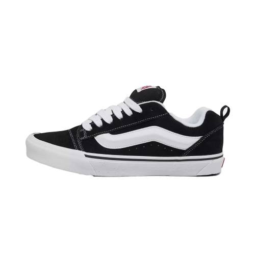 ヴァンズ バンズ 古典派音楽 \"BLACK WHITE\"" スニーカー メンズ VANS CLASSIC KNU SKOOL / VN0009QC6BT"