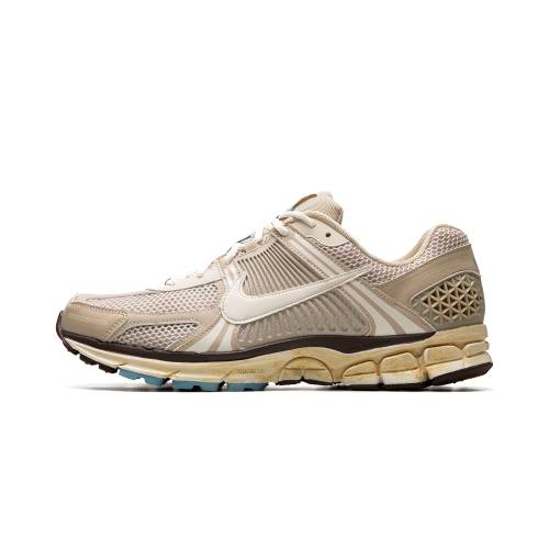 ナイキ "OATMEAL" スニーカー レディース NIKE VOMERO 5 MNS WMNS FB8825 111 /｜スニケス 43,745円