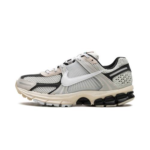 ナイキ 望遠レンズ \"SUPERSONIC\"" スニーカー メンズ NIKE ZOOM VOMERO 5 FN7649 110 /"