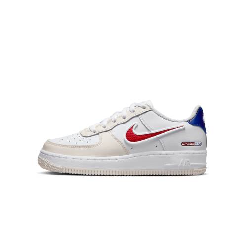 ナイキ エアフォース "SINCE 1972" ジュニア キッズ NIKE AIR FORCE 1 LOW LV8 GS HF5744 146 / ベビー マタニティ スニーカー｜スニケス