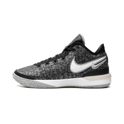 ナイキ ズーム レブロン "BLACK GREY" スニーカー メンズ NIKE ZOOM LEBRON NXXT GEN / WOLF DR8784 005|スニケス