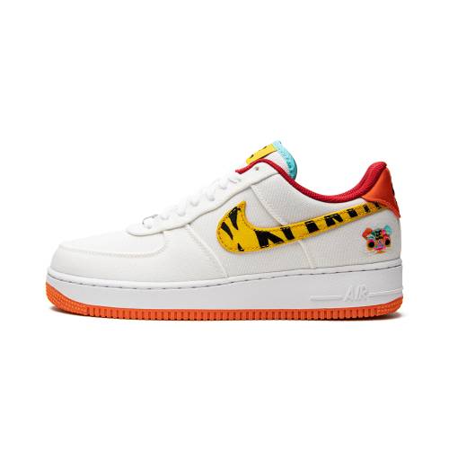 ナイキ 空軍 \u002707 \"YEAR TIGER\"" スニーカー メンズ NIKE AIR FORCE 1 LOW LX OF THE DR0147 171 /"