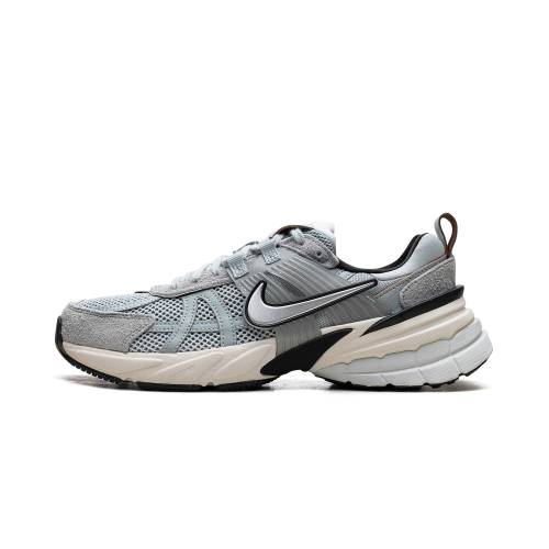 ナイキ 幽客 黒いこと 黒いこと \"LIGHT CHROME\"" スニーカー レディース NIKE V2K RUN WMNS PUMIC BLACK FN6703 003 /"