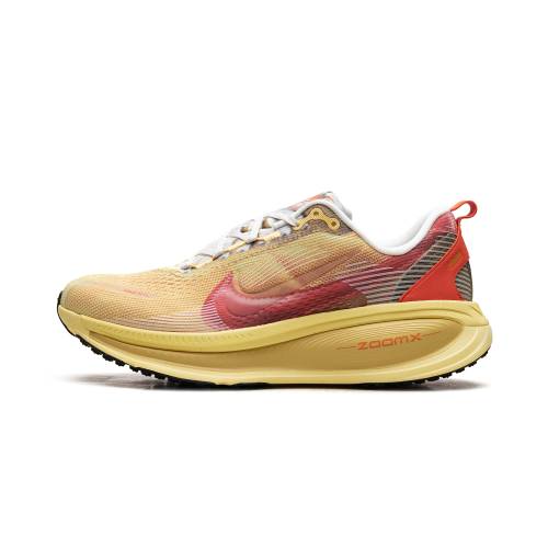 ナイキ \"INTERNATIONAL SULFUR\" スニーカー メンズ NIKE VOMERO 18 SE RUNNING PACK - VIVID IH3576 999 /