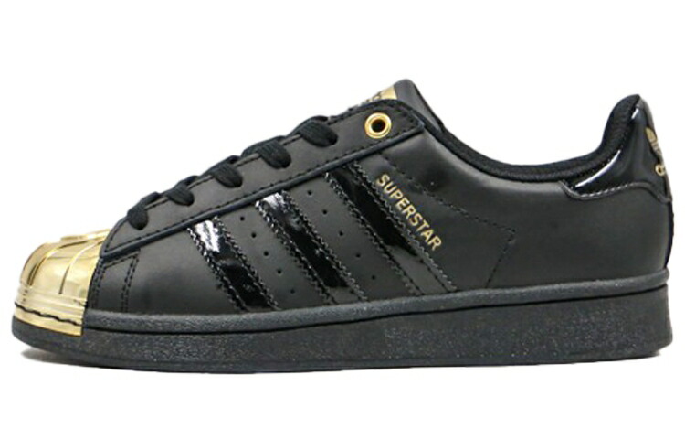 アディダス はやりっ児 金属元素 ゴールド \u0027BLACK METALLIC\u0027 スニーカー レディース ADIDAS (WOMEN) SUPERSTAR METAL TOE GOLD FV3305 /