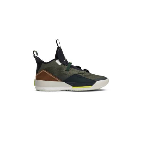ナイキ ジョーダン トラヴィススコット \u0027ARMY OLIVE\u0027 スニーカー メンズ JORDAN TRAVIS SCOTT X AIR 33 NRG CD5965-300 /