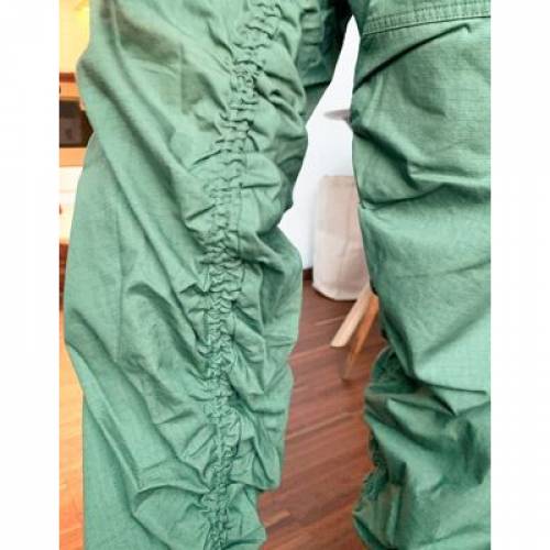 エイソス Asos Design 緑 緑 カーキ Green Asos Design Tapered Trousers With Ruching In Ripstock Khaki メンズファッション ズボン パンツ ファッション商標名 心地好い ファッション パンツ Damienrice Com