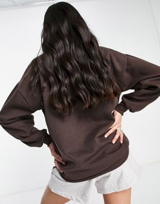 ストラディヴァリウス STRADIVARIUS スウェットシャツ トレーナー 茶色 ブラウン レディース 【 STRADIVARIUS OVERSIZED SWEATSHIRT IN CHOCOLATE BROWN 】