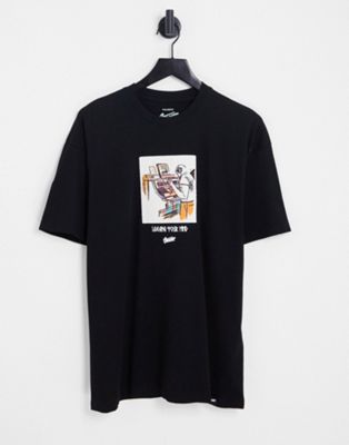 プルアンドベア PULLBEAR グラフィック Tシャツ 黒色 ブラック PULLBEAR メンズ 【 PULLANDBEAR GRAPHIC PRINT TSHIRT IN BLACK 】