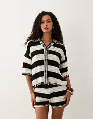 エイソス ニット 黒色 ブラック クリーム ストライプ レディース ASOS DESIGN ASOS DESIGN SALLY KNIT BUTTON UP BEACH TOP IN BLACK AND CREAM STRIPES - PART OF A SET / MONO STRIPE｜スニケス