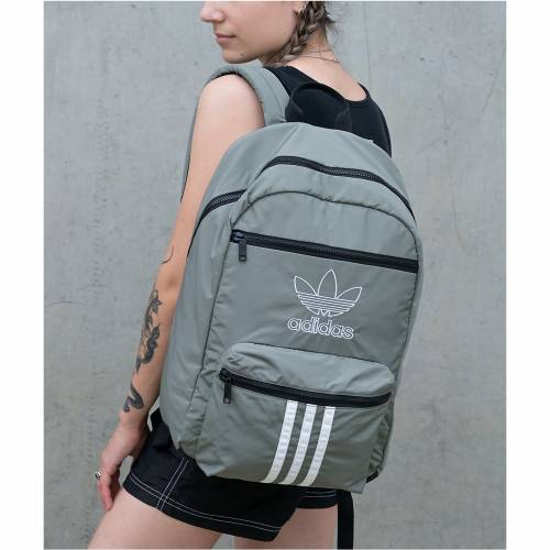 ー品販売 アディダス Adidas アディダス オリジナルス オリーブ 緑 グリーン バックパック バッグ リュックサック Green Adidas Originals National 3 Stripes Olive Backpack バッグ 男女兼 バッグ スニケス 新作モデル Bronze Qa