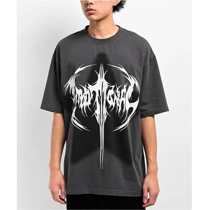 Broken Promises 【 Pain Fades Grey Wash T-Shirt Men\u0027s Dark Grey 】 薄墨色 薄墨色 プルオーバー メンズ 薄墨色 薄墨色