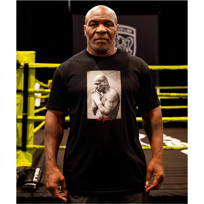 Mike Tyson Collection 【 Mike Tyson Signature Black T-Shirt Men\u0027s Black 】 黒いこと 黒いこと プルオーバー メンズ 黒いこと 黒いこと