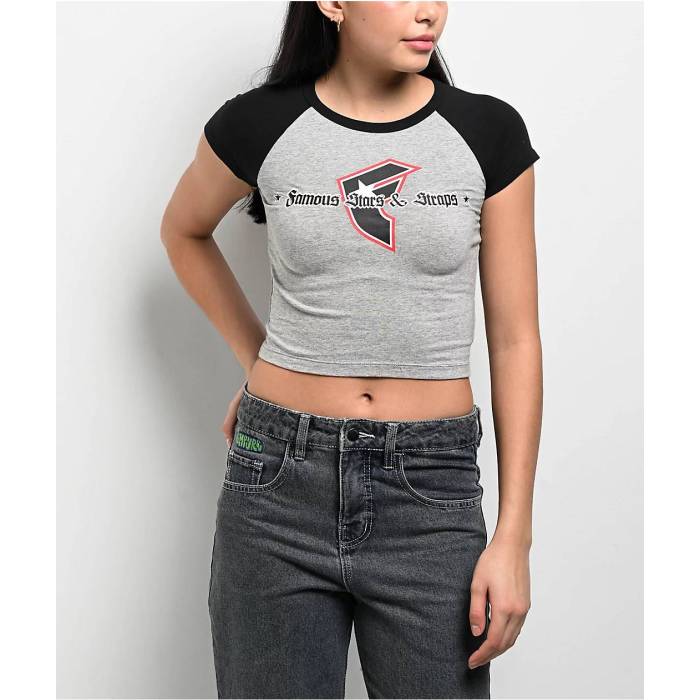 Famous Stars & Straps 【 Stacked Grey Crop Raglan T-Shirt Women's Grey 】 灰色 グレー Crop クロップ Raglan ラグラン Tシャツ レディース 灰色 グレー