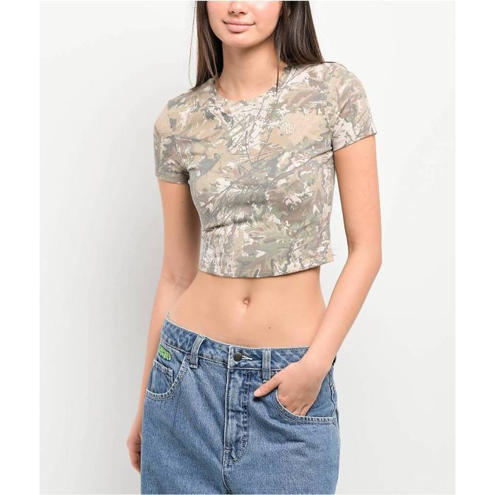 Ninth Hall Fundamentals 【 Ninth Hall Fundementals Carina Light Camo Crop T-Shirt Women Brown 】 カモ柄 Crop クロップ Tシャツ レディース 茶色 ブラウン