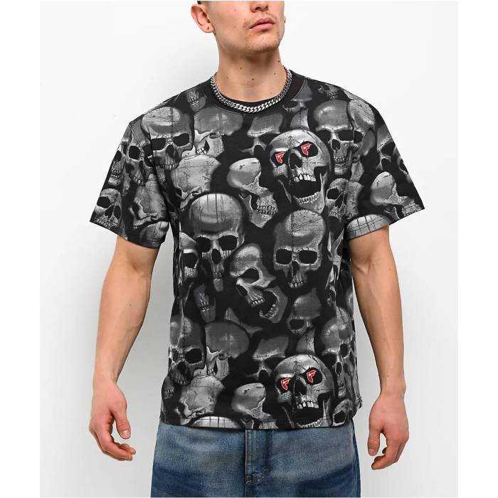 Famous Stars & Straps 【 Skulls Black T-Shirt Men's Black 】 黒色 ブラック Tシャツ メンズ 黒色 ブラック｜スニケス