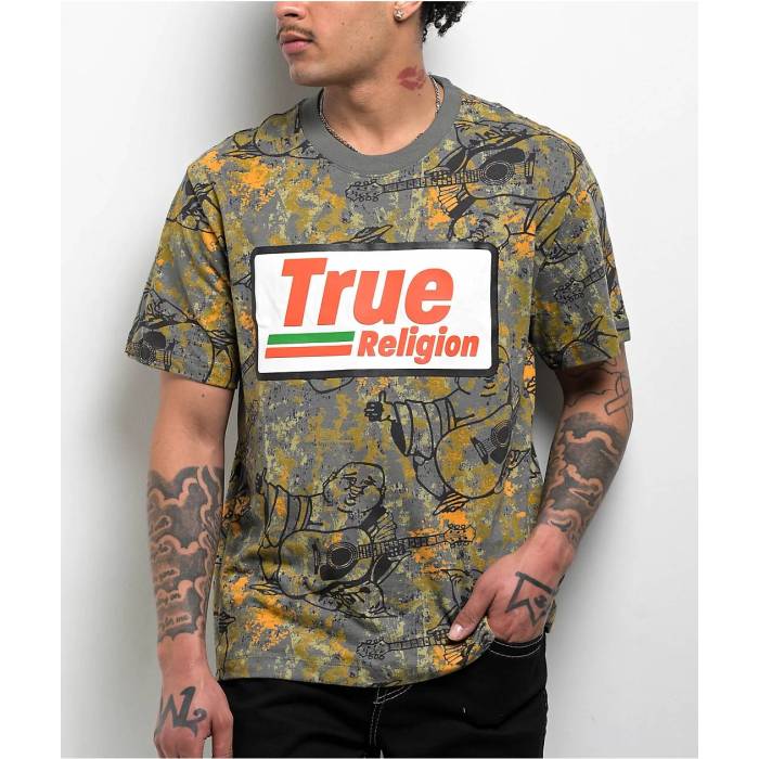 トゥルーレリジョン True Religion 【 High Density Logo Hunting Camo T-Shirt Men\u0027s Camouflage 】 御機嫌 ロゴタイプ 家鴨柄 プルオーバー メンズ